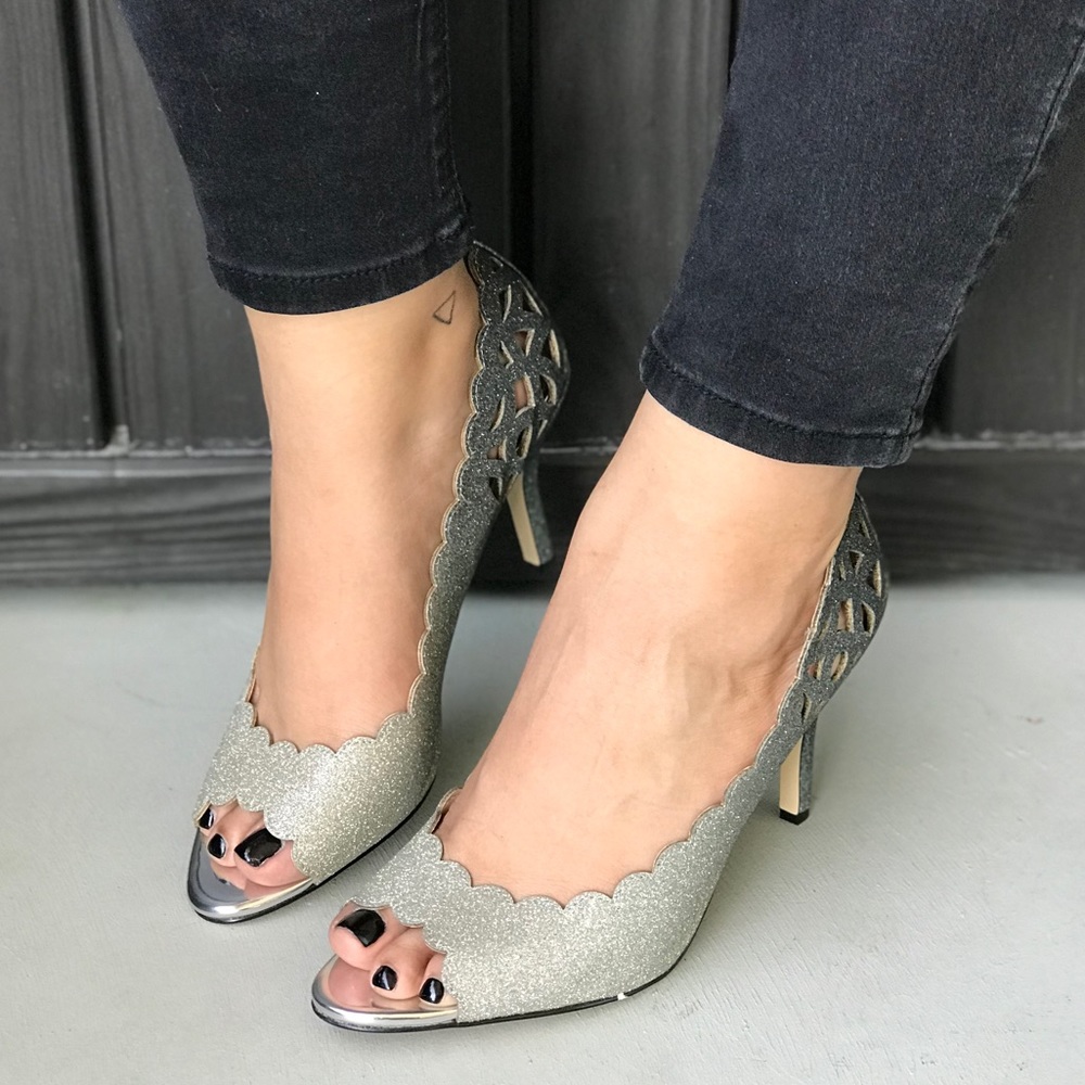 Ombré Laser Cut Dress Stiletto Heel Pumps